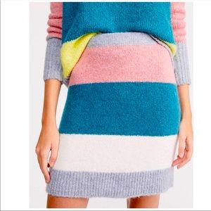 🌷NWT Lou&Grey sweater skirt